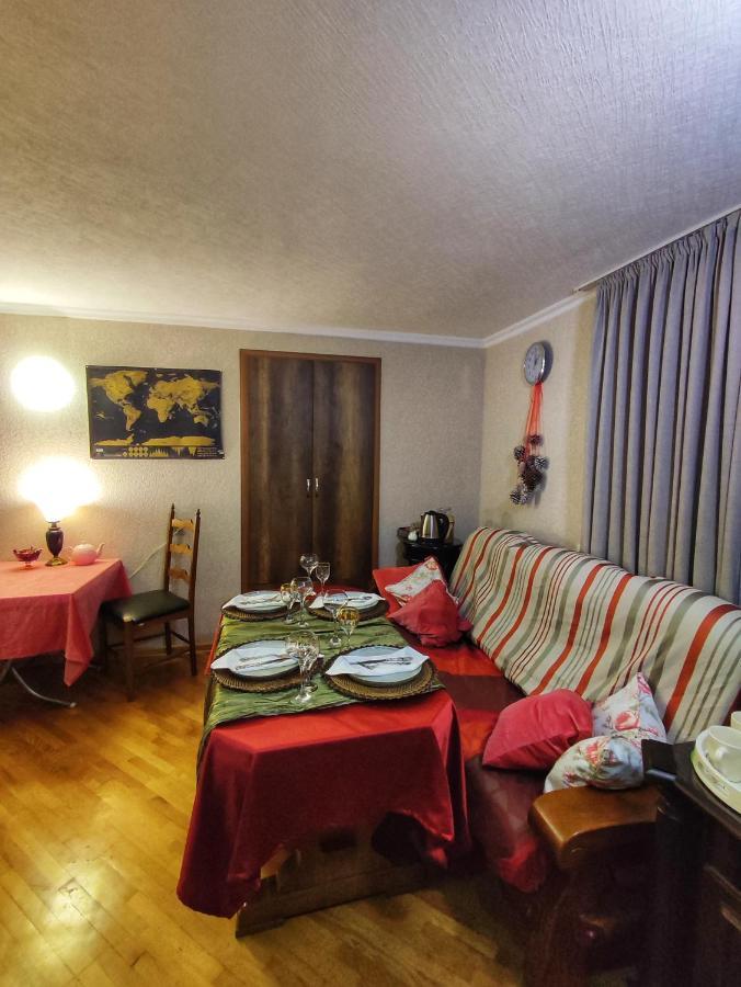 Friendly Guest House Koutaïssi Extérieur photo
