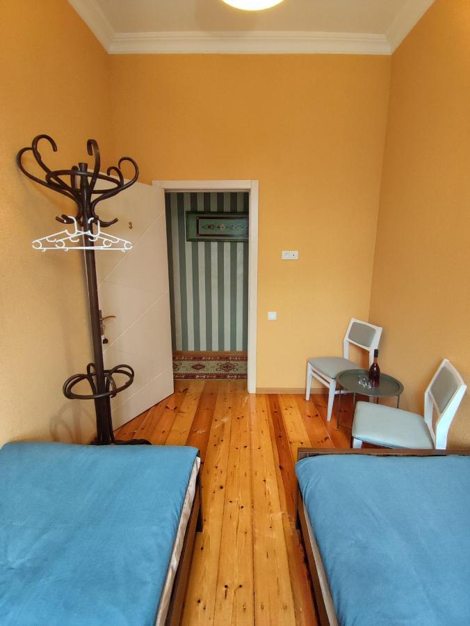 Friendly Guest House Koutaïssi Extérieur photo