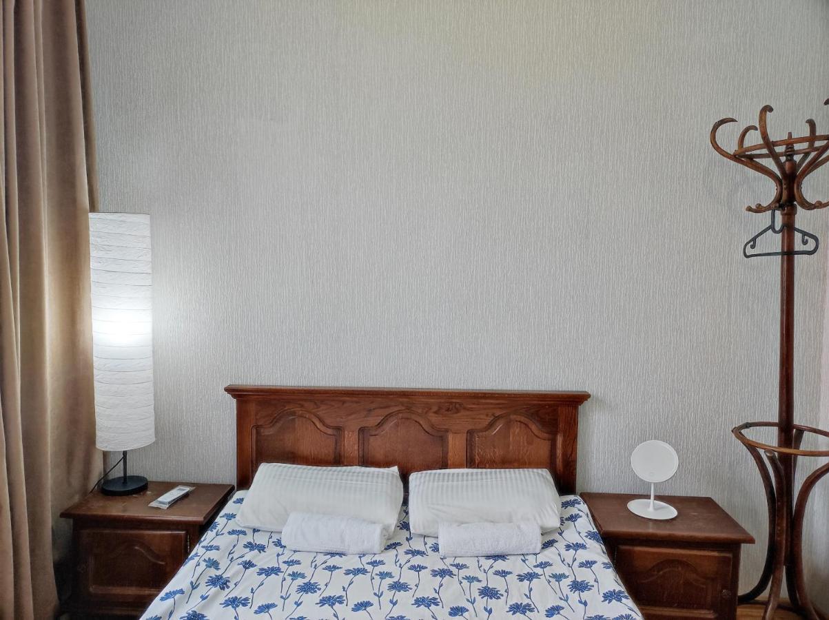 Friendly Guest House Koutaïssi Extérieur photo