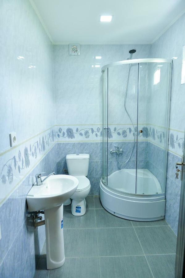 Friendly Guest House Koutaïssi Extérieur photo